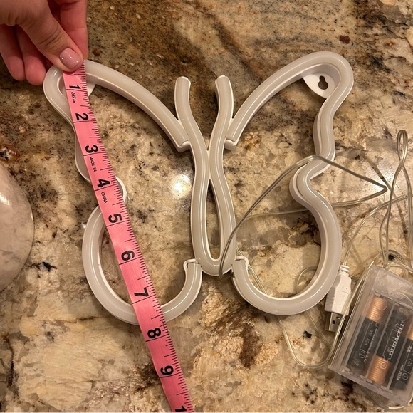 Led butterfly & flower pot bundle - Picture 9 of 13